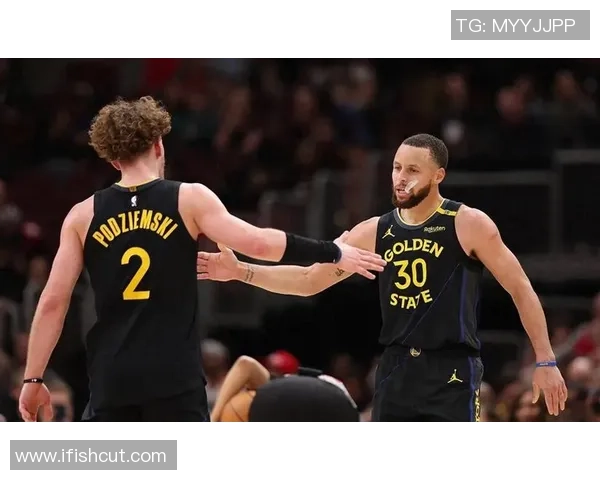 勇士与马刺西决第二场激战回顾球星对决引爆全场热情